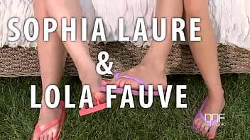 Foot fucking besties insatiable leg fetish lesbians