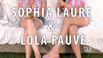 Foot fucking besties insatiable leg fetish lesbians