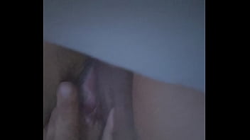 Rubbing pussy while bf is at work