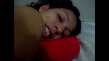 Jade horny asks her friend to put it in her pussy