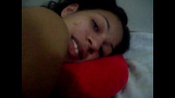 Jade horny asks her friend to put it in her pussy