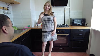 Before she makes my lunch i want her to suck my dick