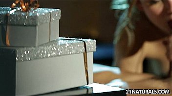 Taylor sands unboxing