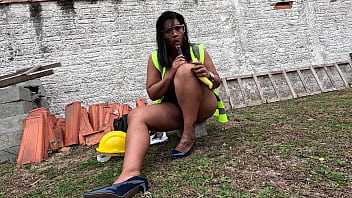 Nicoly gozei pra caralho na obra pra deixar os peões loucos