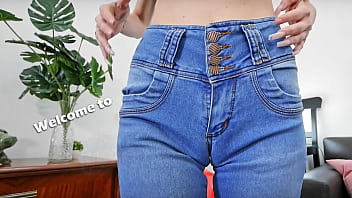 What a pleasure to jizz on those jeans