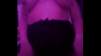 Putita le gusta montar