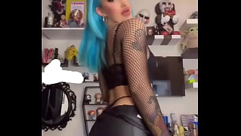 Caliente perra te pondra la verga dura