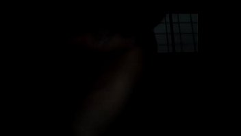 Batendo na putinha do corno