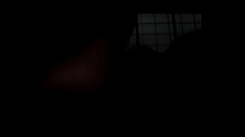 Batendo na putinha do corno