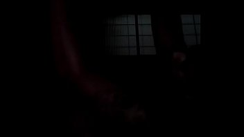 Batendo na putinha do corno