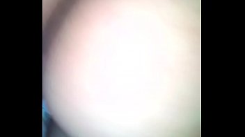 Batendo na putinha do corno