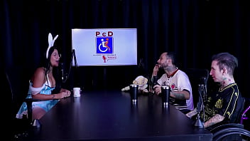 Foi para um reality show iniciou com vídeo chamada a mãe é uma safada e teve que pagar para gravar tifany rocha swing cast watch sheer red