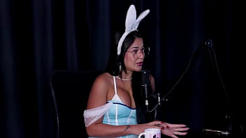 Foi para um reality show iniciou com vídeo chamada a mãe é uma safada e teve que pagar para gravar tifany rocha swing cast watch sheer red