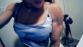 Carolynefit muscle queen bounce glutes