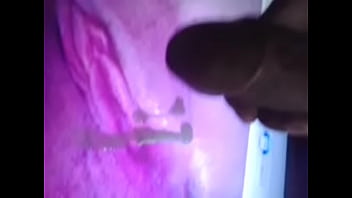 Gozando para uma amiga