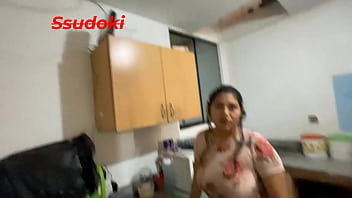 El técnico de internet vino a revisar la conexión y termino conectándome su enorme y gruesa verga follamos delicioso