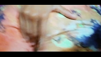 Olá a todos alguém quer bater punheta nos meus seios