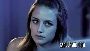 Virgin teen has sex with her geek friend