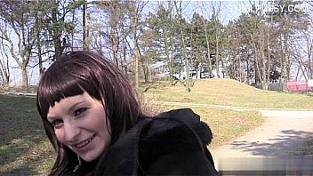 Tettona amatoriale face fuck