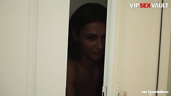 Los consoladores alexis brill & sicilia shy babe indulge in her first threesome party sex