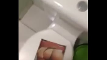 Corno pega vídeo no watts da esposa o amigo do casal imprimiu a foto dela e