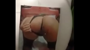 Corno pega vídeo no watts da esposa o amigo do casal imprimiu a foto dela e