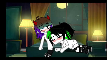 Olívia vê lele se masturbando e começa a chupar a buceta dela até gozar