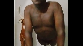 How to make my arms look bigger like the size of my legs for free while exercising