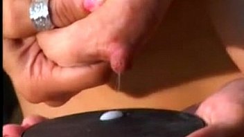 Tit milking