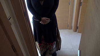 A muslim milf in germany is shocked by the size of his dick