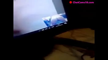 Mostrando mis nalgotas por skype