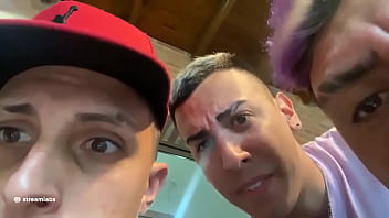 Trio con adolecente modelo y su hermana de 18