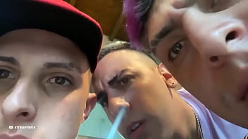 Trio con adolecente modelo y su hermana de 18