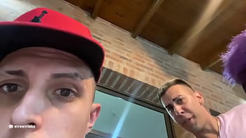 Trio con adolecente modelo y su hermana de 18