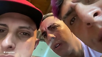 Trio con adolecente modelo y su hermana de 18