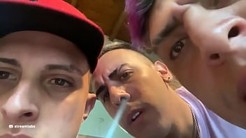 Trio con adolecente modelo y su hermana de 18