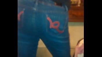 High dumb white slut entertaining the neighborhood