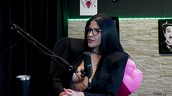 Sempre quis o que dá tesão ficou a vontade na produtora tem muita censura nas redes e foi a primeira vez que fez dp leticia braga watch sheer red