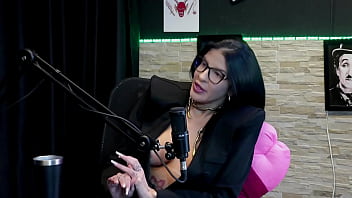 Sempre quis o que dá tesão ficou a vontade na produtora tem muita censura nas redes e foi a primeira vez que fez dp leticia braga watch sheer red