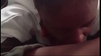 Big bizzle the rapper gets that bomb head Big bizzle the rapper gets that bomb head