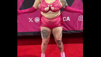 If any folks are still in town from exxxotica i’d love to collab hmu If any folks are still in town from exxxotica i’d love to collab hmu