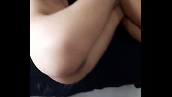 Petite monta enorme verga y se enamora