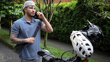 Virgin girl skips class to get fucked for the first time luna vitaler & danner mendez