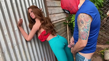 Foi ido mas soquei o braso no cu dela sex doll