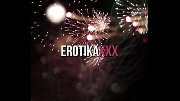 Rapidinhas erotikaxxx sadira hotwife merry xmas