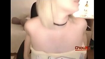 Blonde masturbates on cam