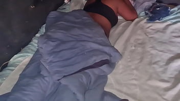 Meia irmã fode gostoso ela só quer no cuzinho