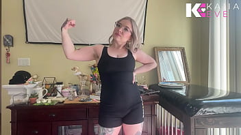 Strong tattooed pornstar muscle worship & manhandling