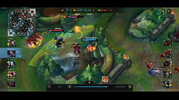 Samurai fazendo 1v3 com safadas