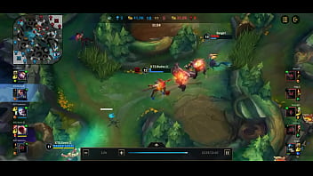 Samurai fazendo 1v3 com safadas